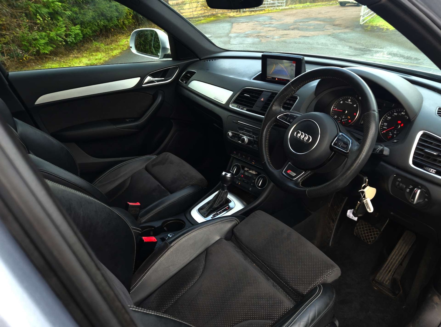 Used Audi Q3 2015 for sale - 76855490: Photo 2