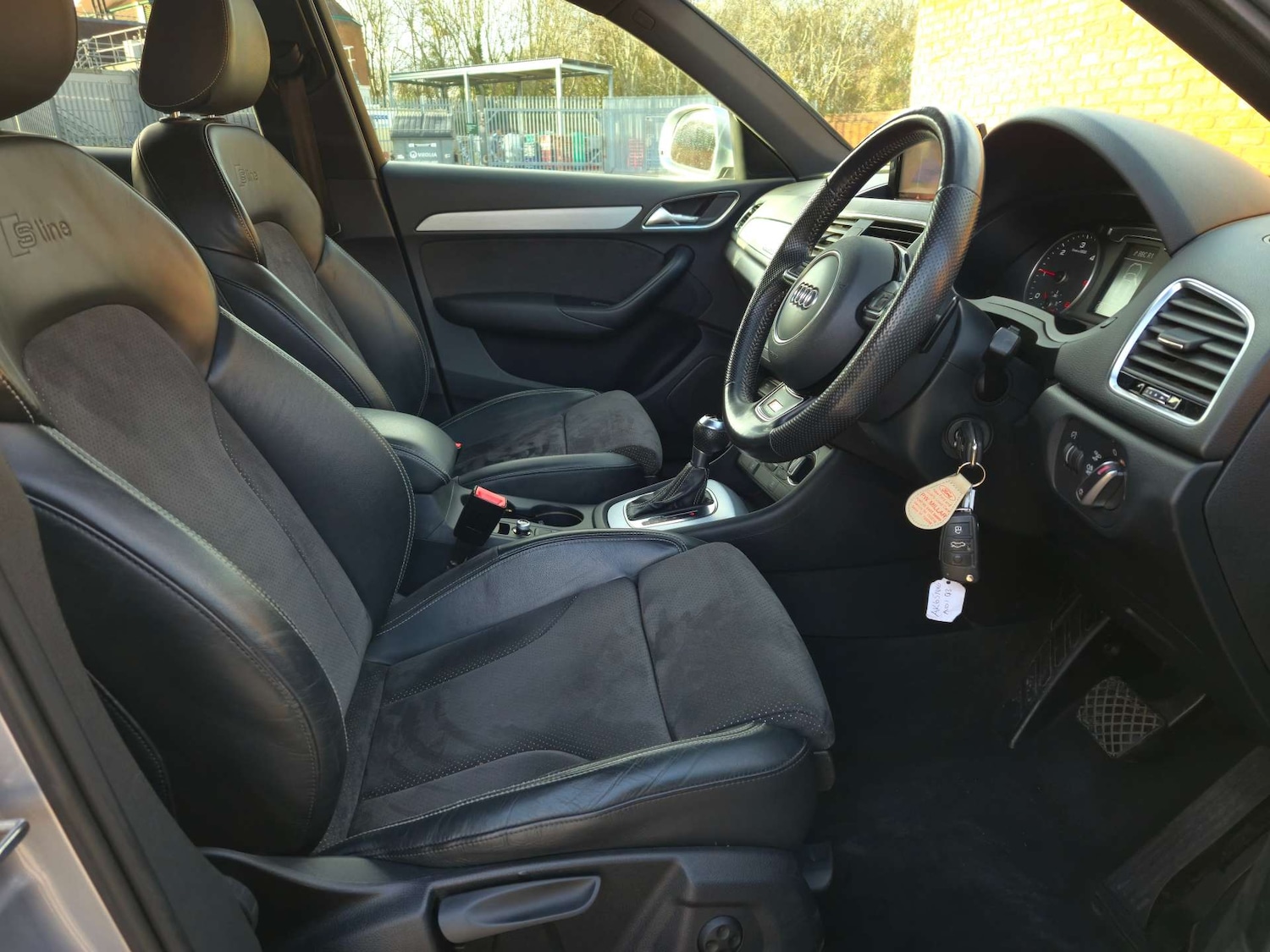 Used Audi Q3 2015 for sale - 76855490: Photo 24