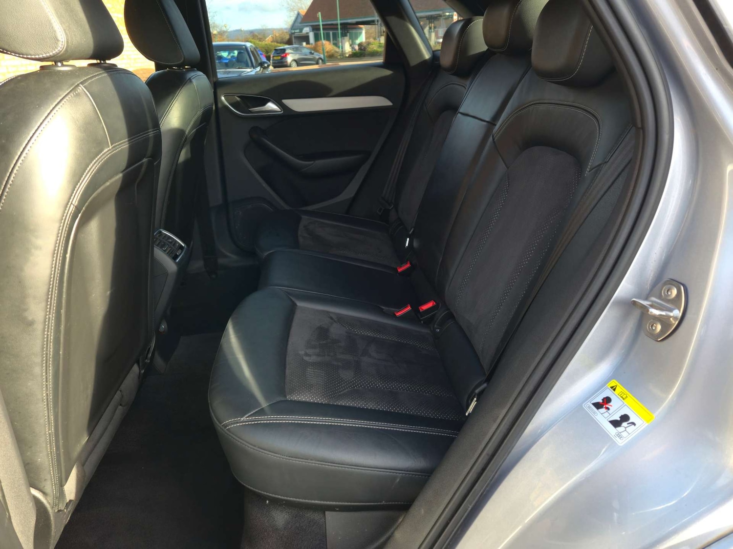 Used Audi Q3 2015 for sale - 76855490: Photo 27