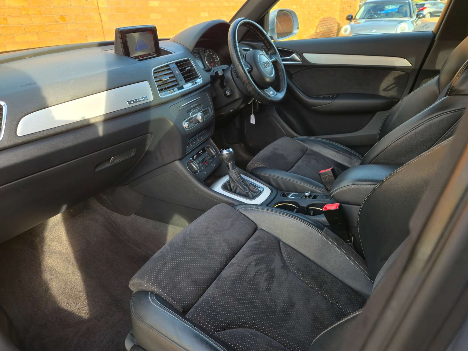 Used Audi Q3 2015 for sale - 76855490: Photo 29