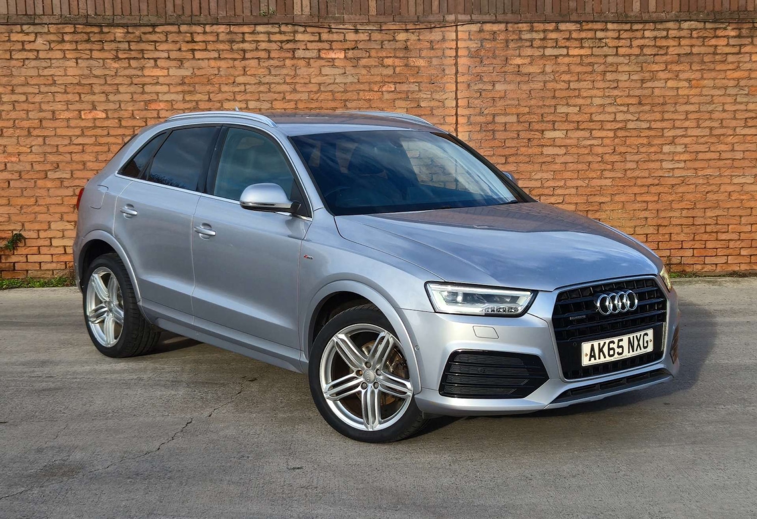 Used Audi Q3 2015 for sale - 76855490: Photo 3