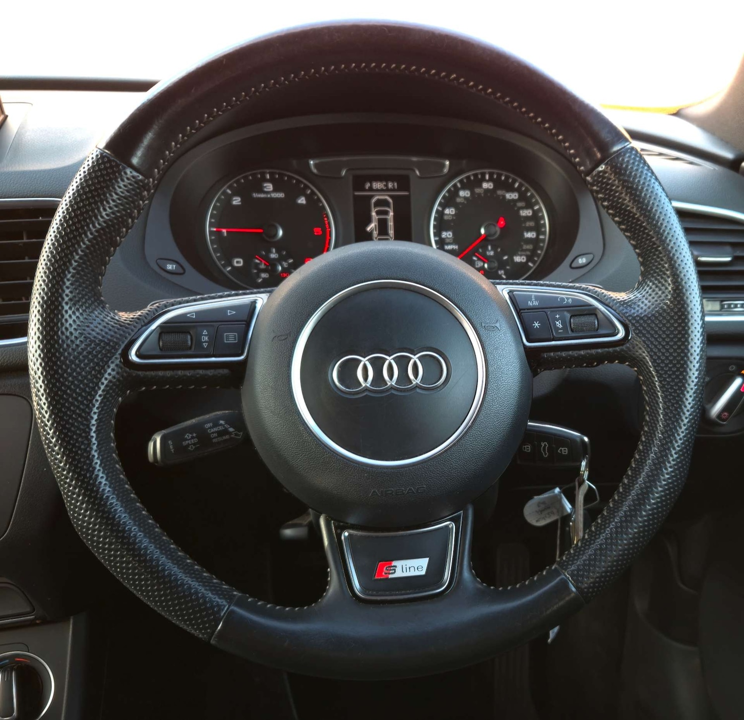 Used Audi Q3 2015 for sale - 76855490: Photo 32