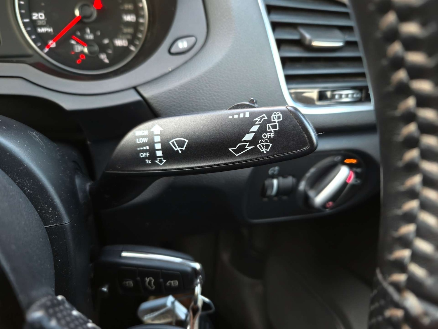 Used Audi Q3 2015 for sale - 76855490: Photo 37