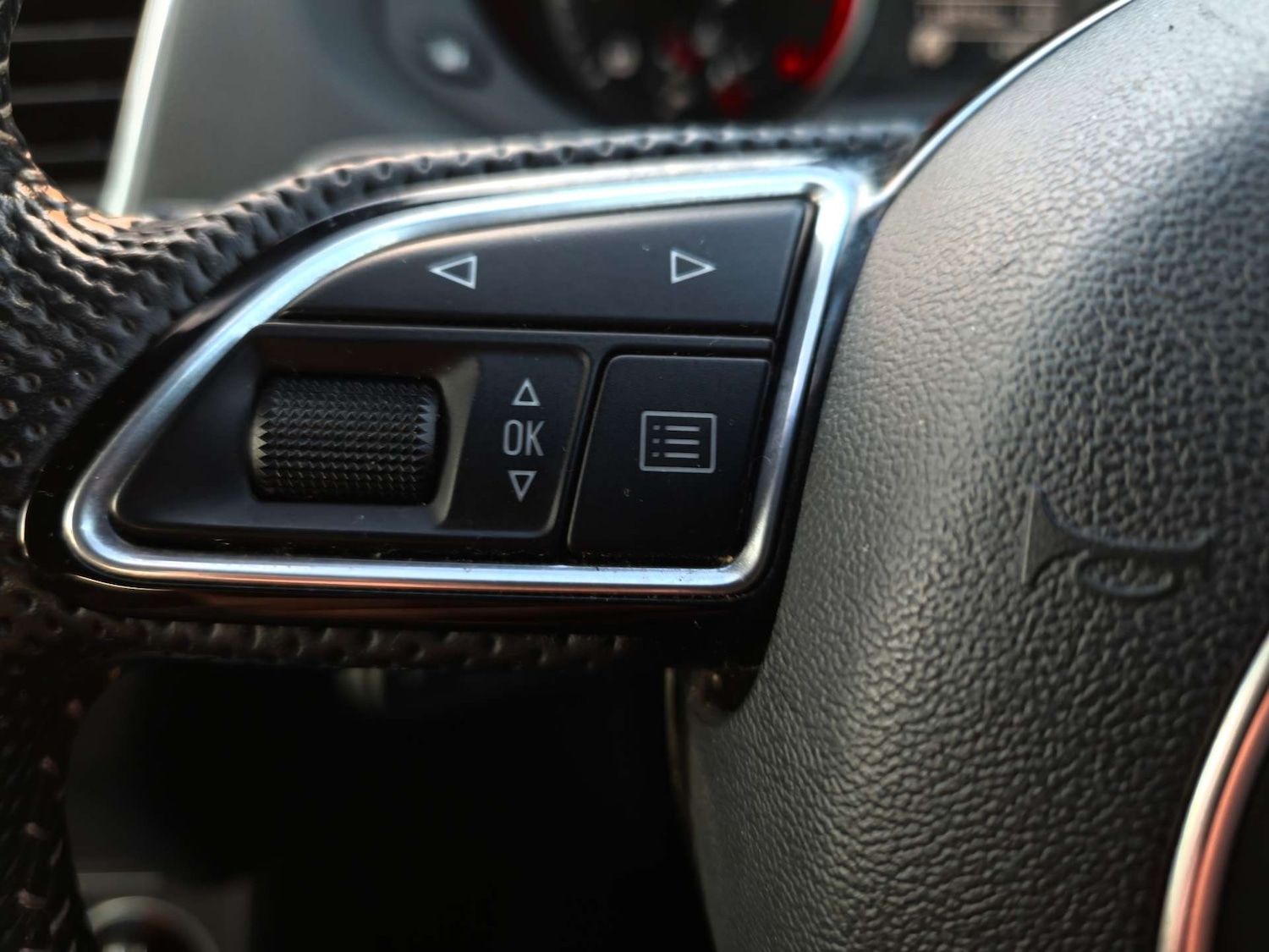 Used Audi Q3 2015 for sale - 76855490: Photo 40