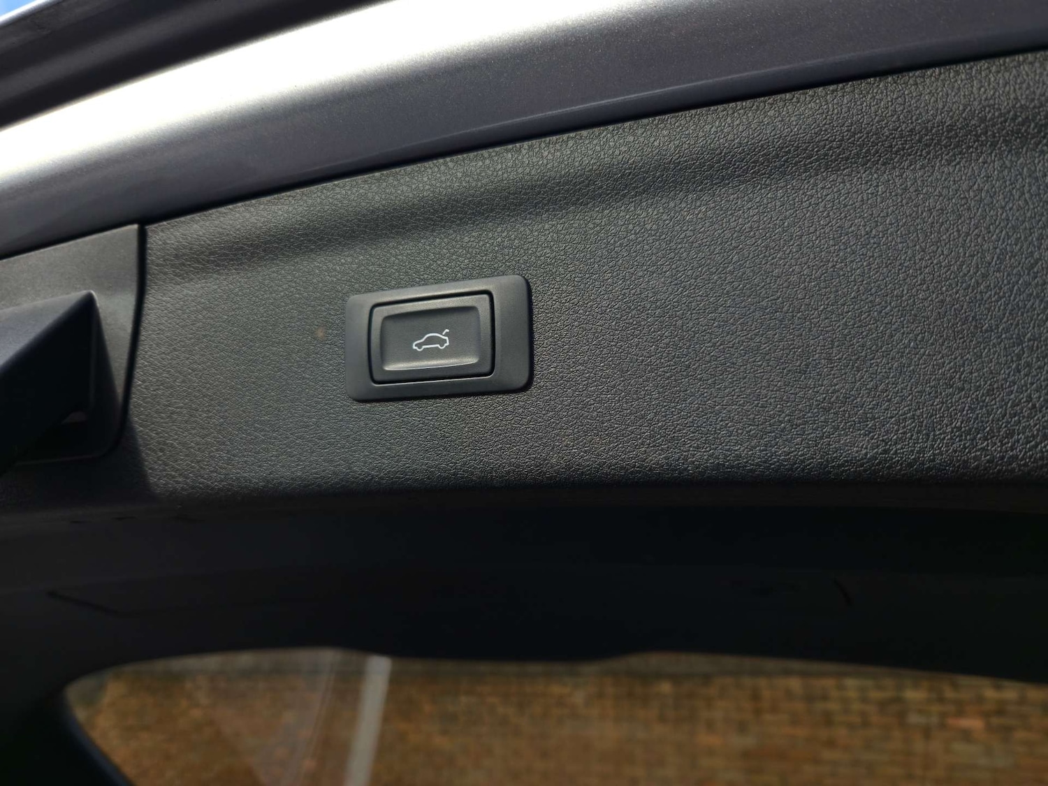 Used Audi Q3 2015 for sale - 76855490: Photo 44