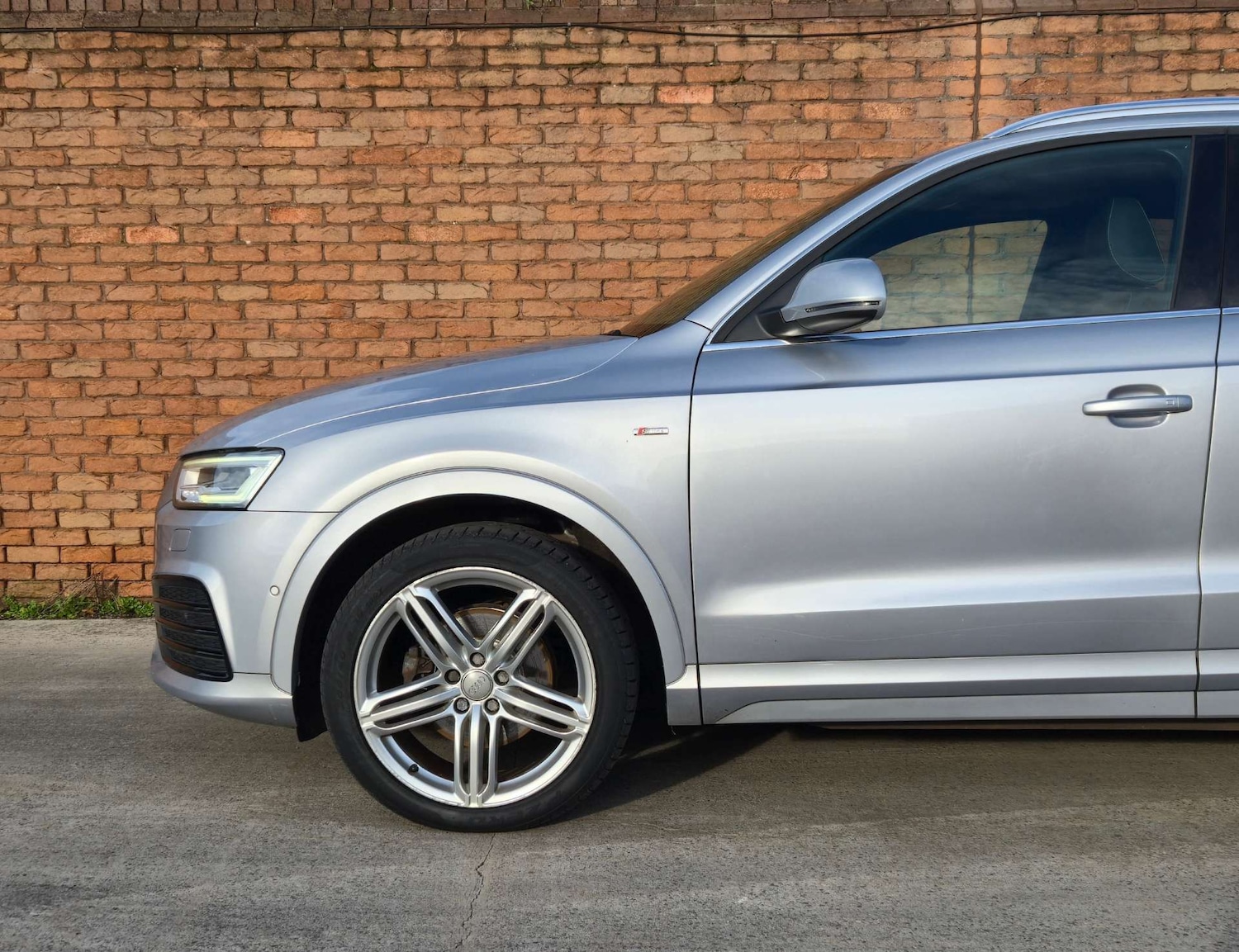 Used Audi Q3 2015 for sale - 76855490: Photo 9