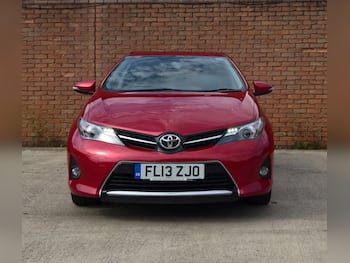 Used Toyota Auris 2013 for sale - 79718847: Photo