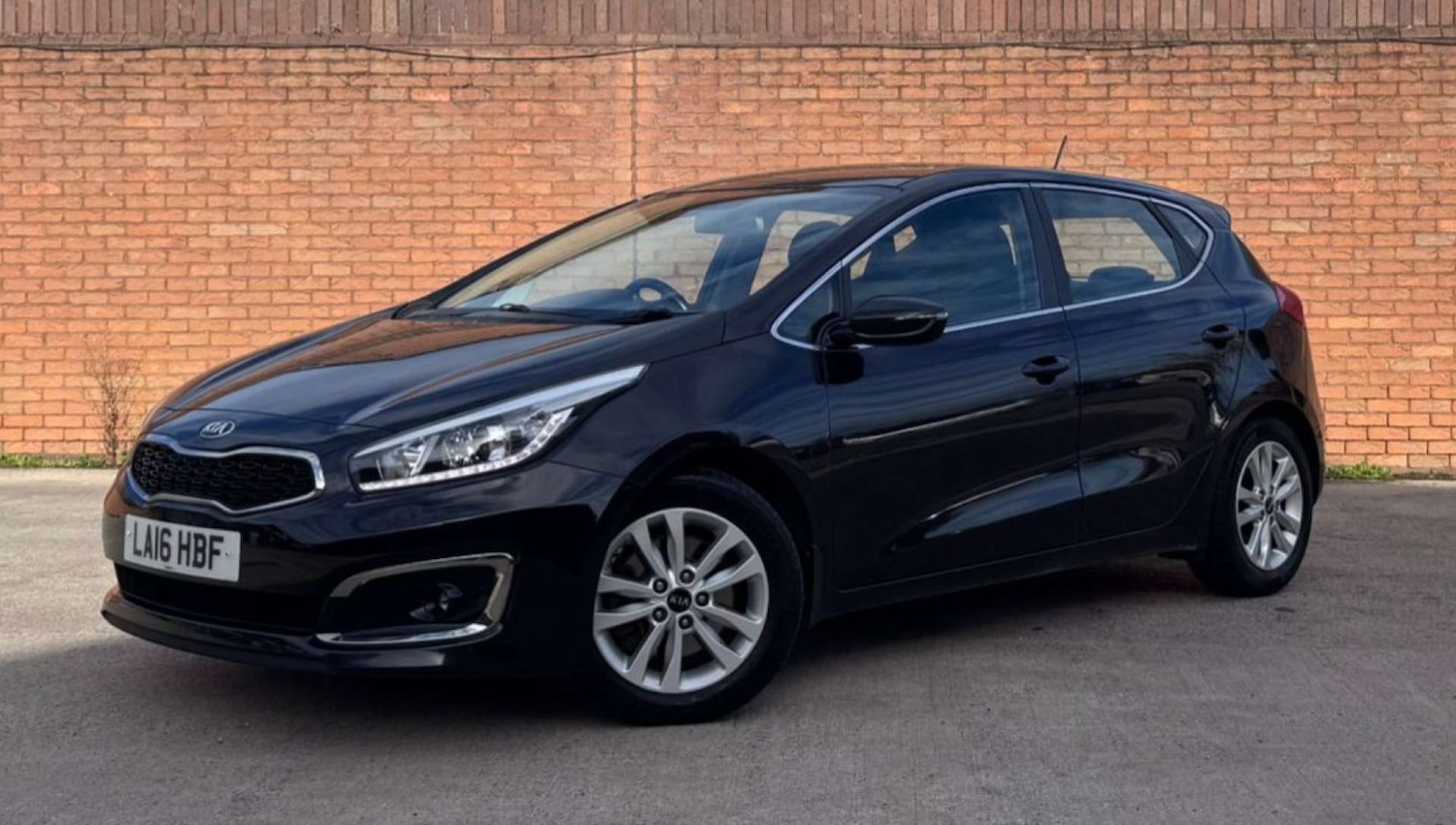 Used Kia Ceed 2016 for sale - 76600735: Photo 2