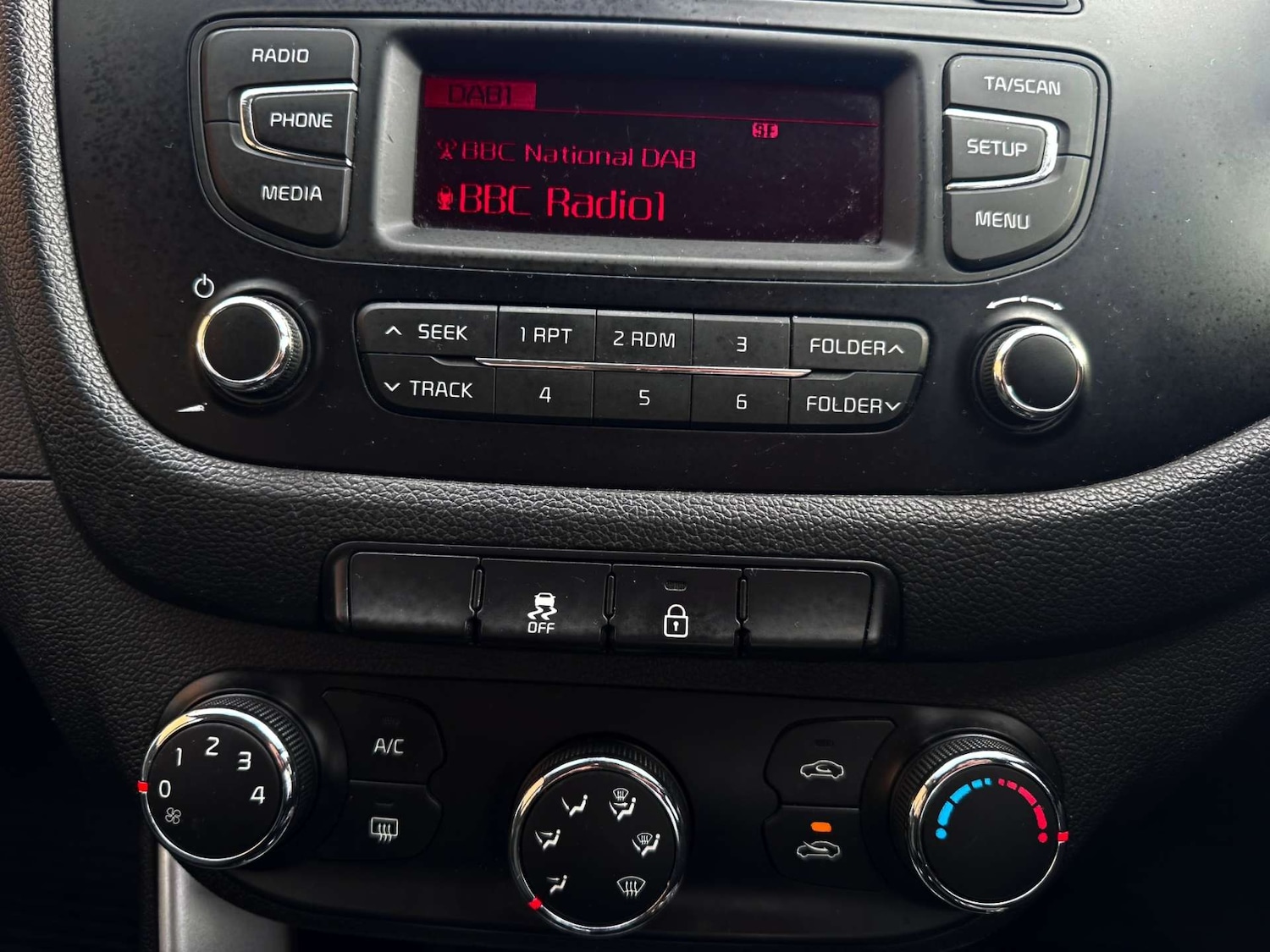 Used Kia Ceed 2016 for sale - 76600735: Photo 25