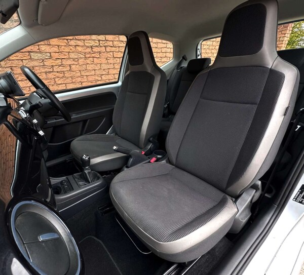 Used Volkswagen up! 2015 for sale - 76168071: Photo 26