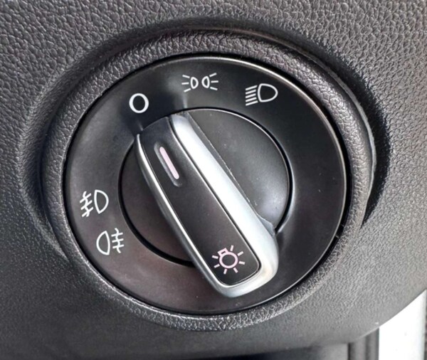 Used Volkswagen up! 2015 for sale - 76168071: Photo 37