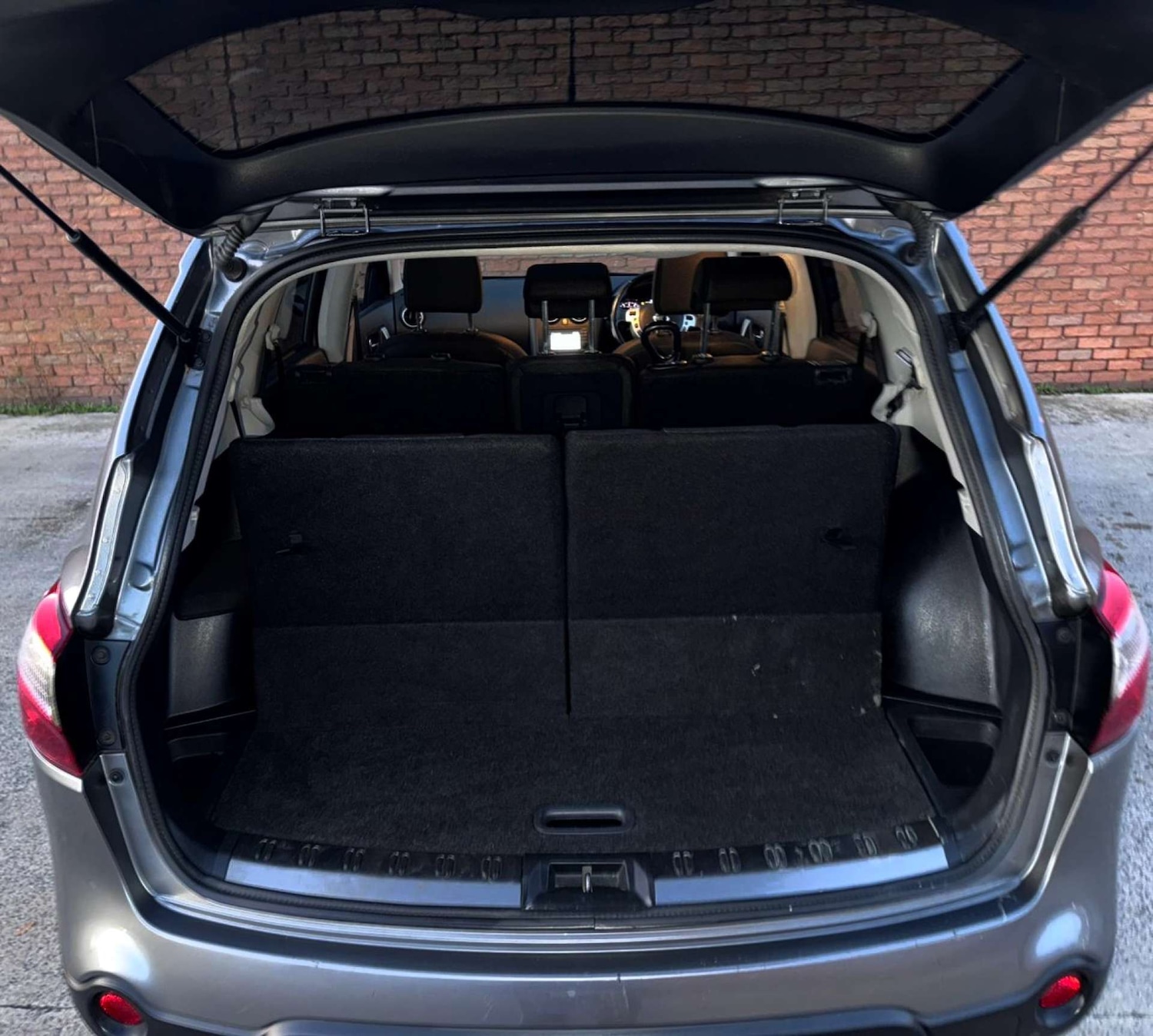 Used Nissan Qashqai+2 2013 for sale - 76635779: Photo 15