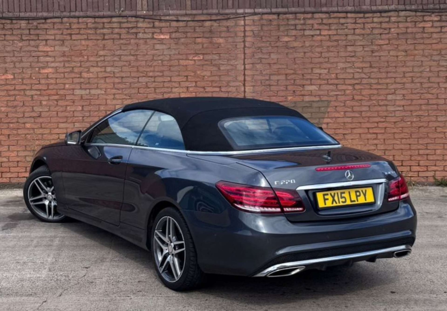 Used Mercedes-Benz E Class 2015 for sale - 75609852: Photo 18