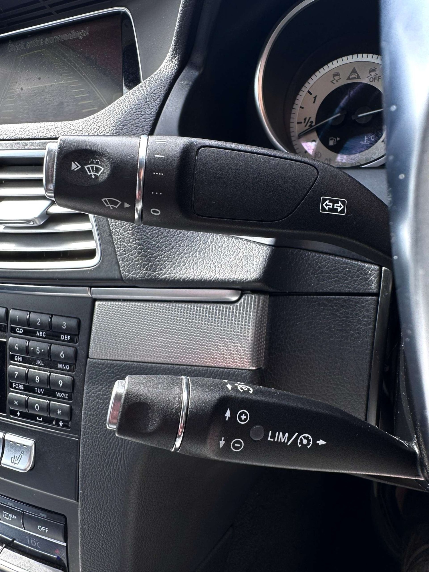 Used Mercedes-Benz E Class 2015 for sale - 75609852: Photo 35