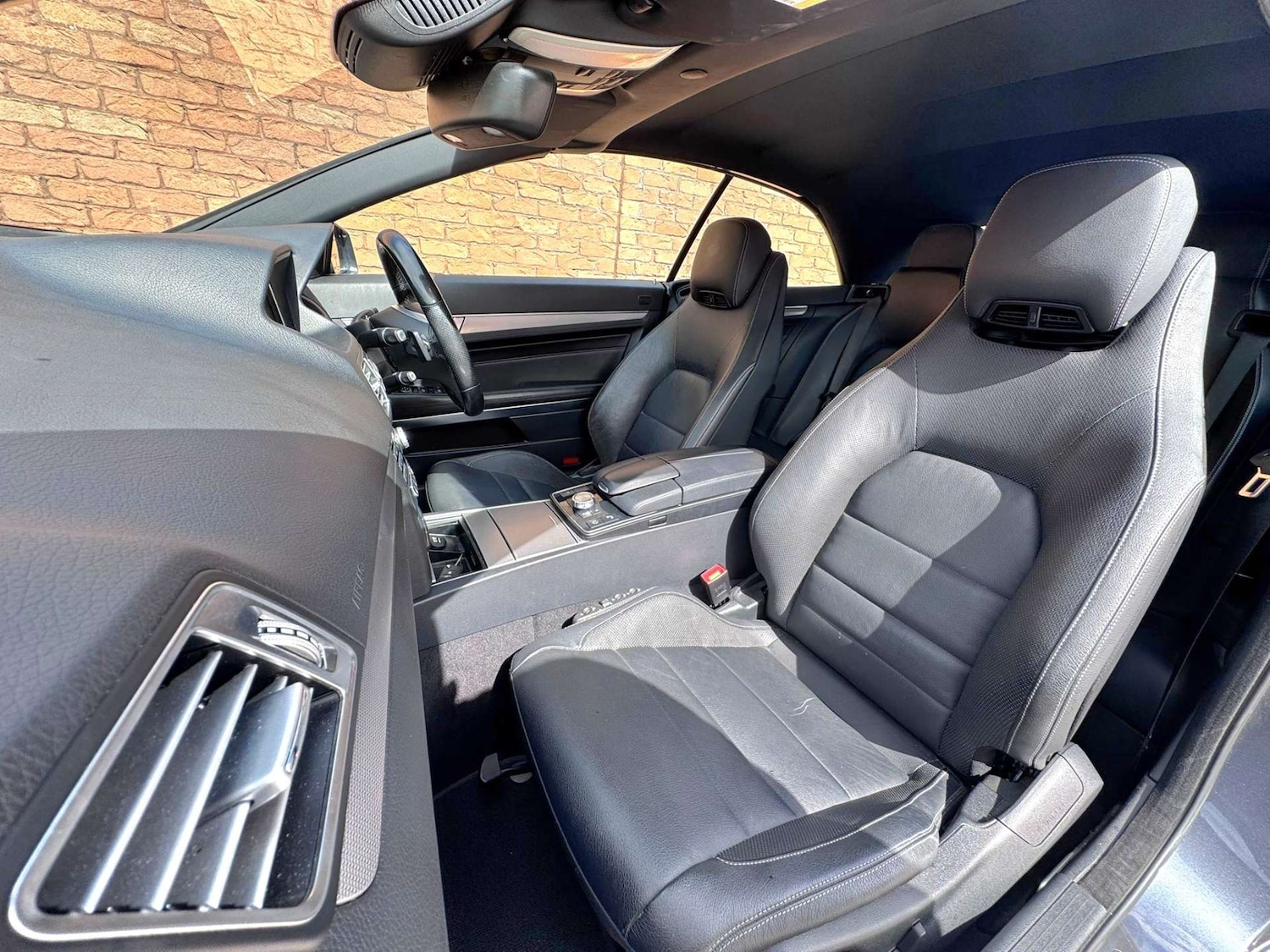 Used Mercedes-Benz E Class 2015 for sale - 75609852: Photo 40