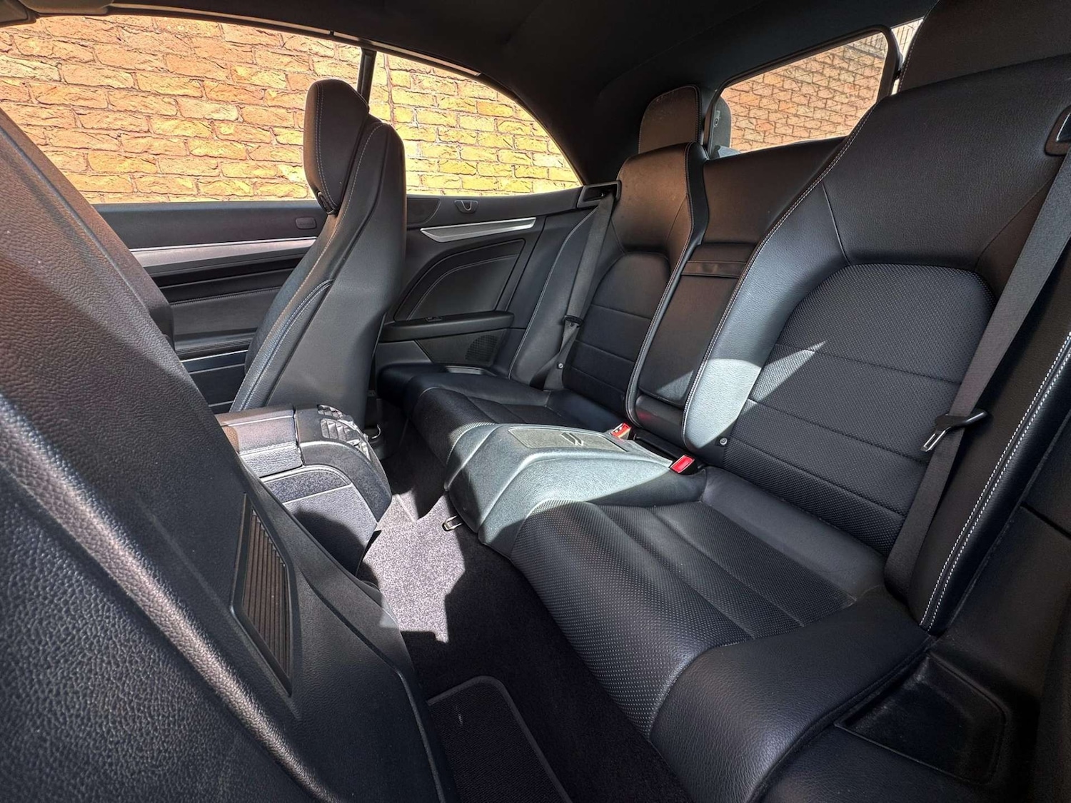 Used Mercedes-Benz E Class 2015 for sale - 75609852: Photo 41