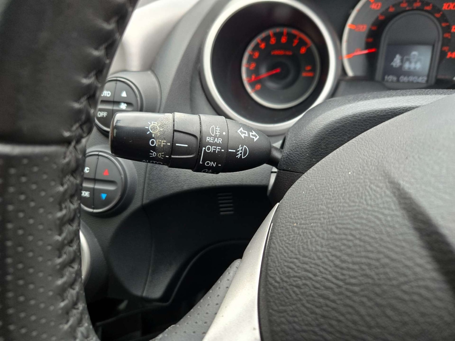 Used Honda Jazz 2010 for sale - 78057259: Photo 32