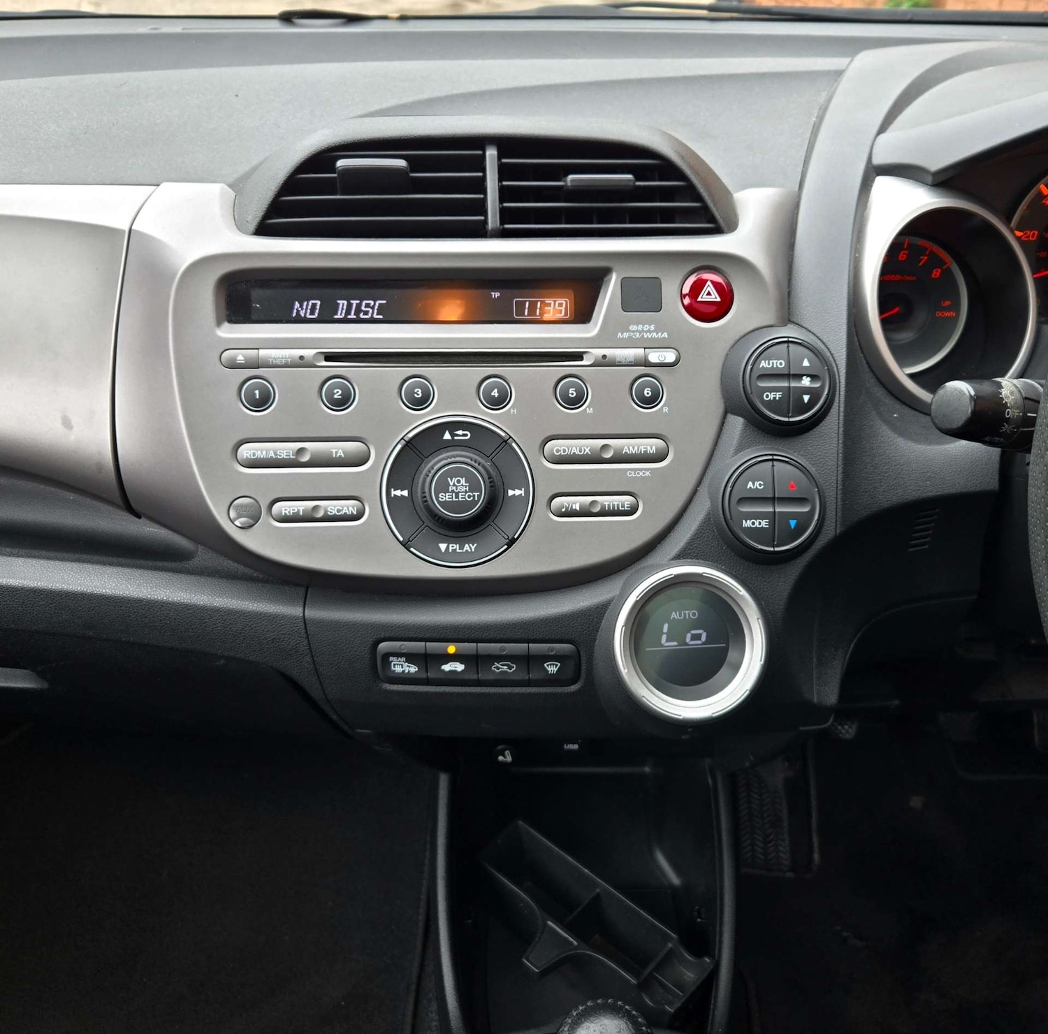 Used Honda Jazz 2010 for sale - 78057259: Photo 37