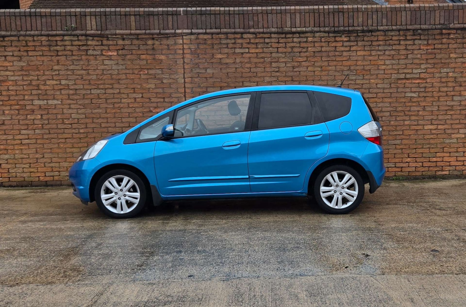 Used Honda Jazz 2010 for sale - 78057259: Photo 5