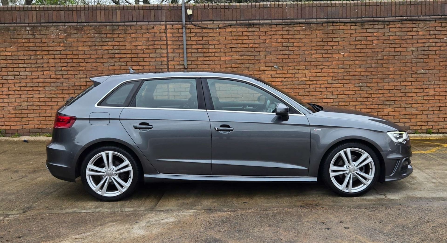 Used Audi A3 2015 for sale - 78059049: Photo 6