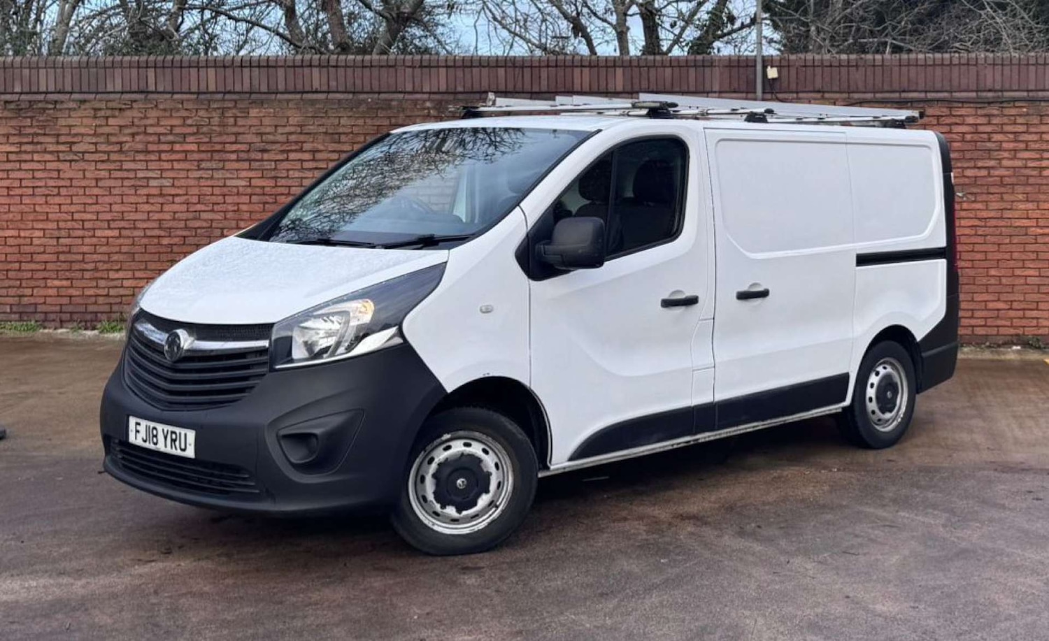 Used Vauxhall Vivaro 2018 for sale - 77025183: Photo 2