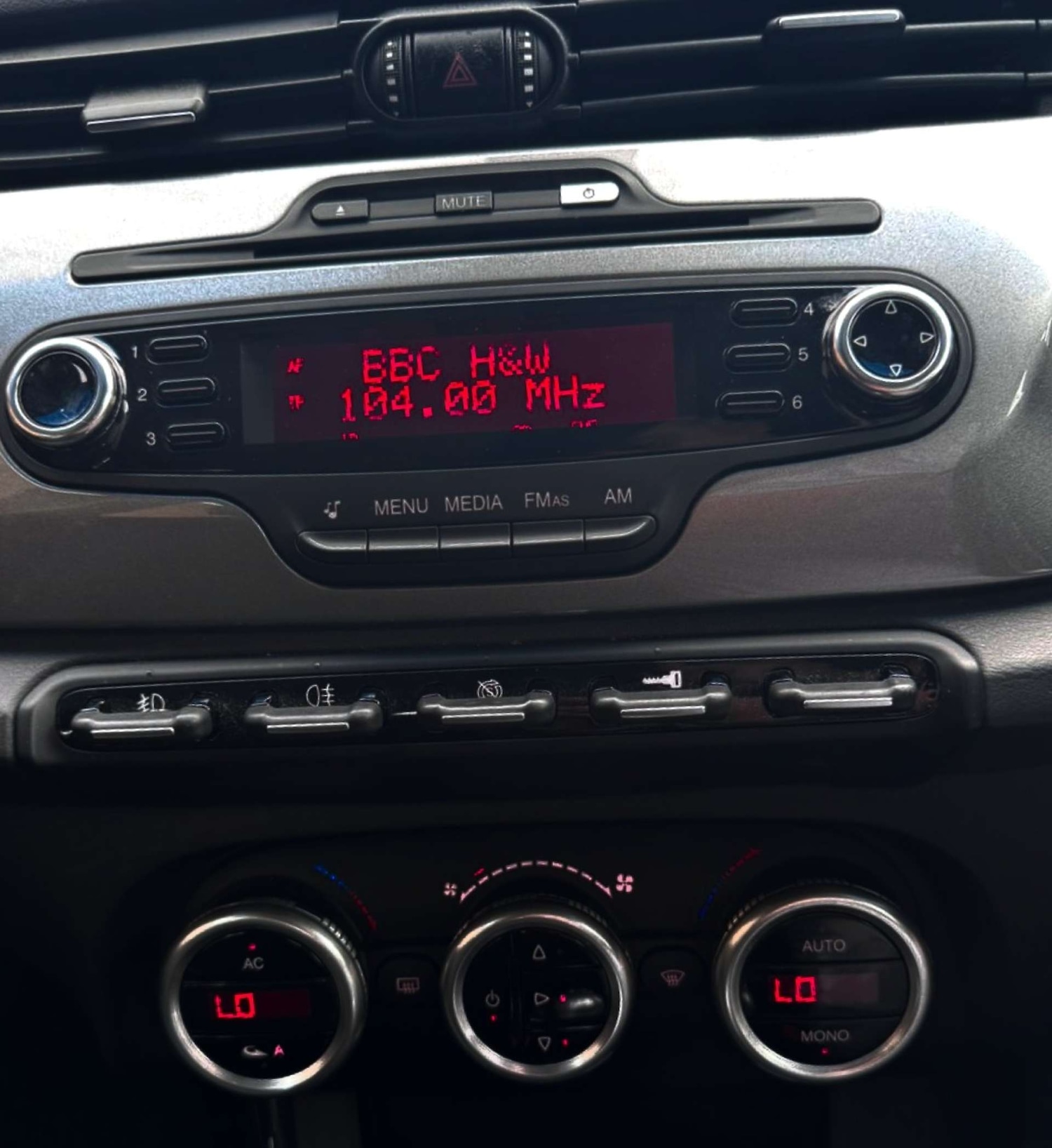 Used Alfa Romeo Giulietta 2011 for sale - 76855236: Photo 20