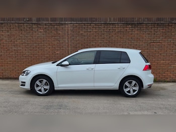 Used Volkswagen Golf 2015 for sale - 78608481: Photo