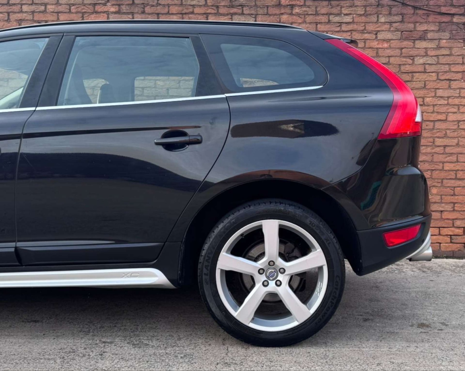 Used Volvo XC60 2012 for sale - 76018460: Photo 12