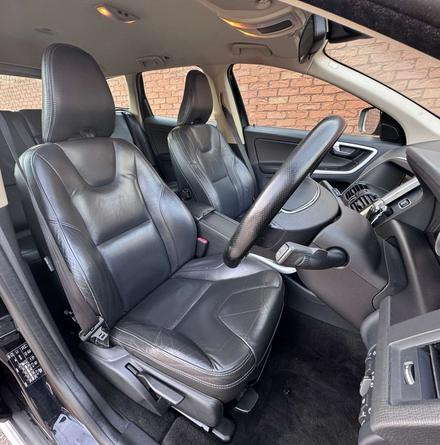 Used Volvo XC60 2012 for sale - 76018460: Photo 24
