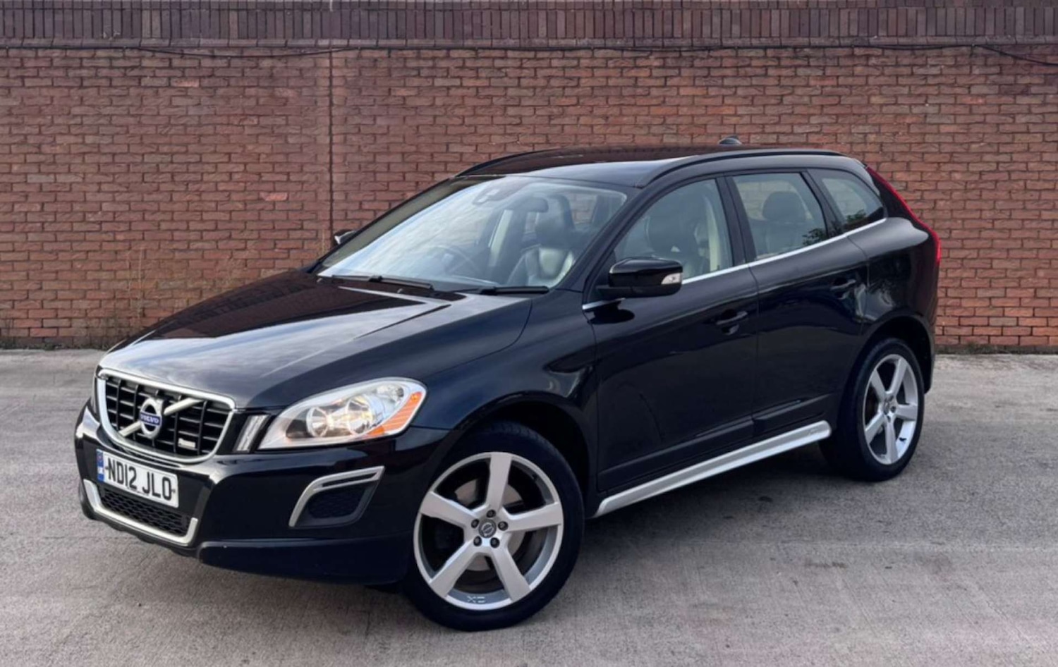 Used Volvo XC60 2012 for sale - 76018460: Photo 4