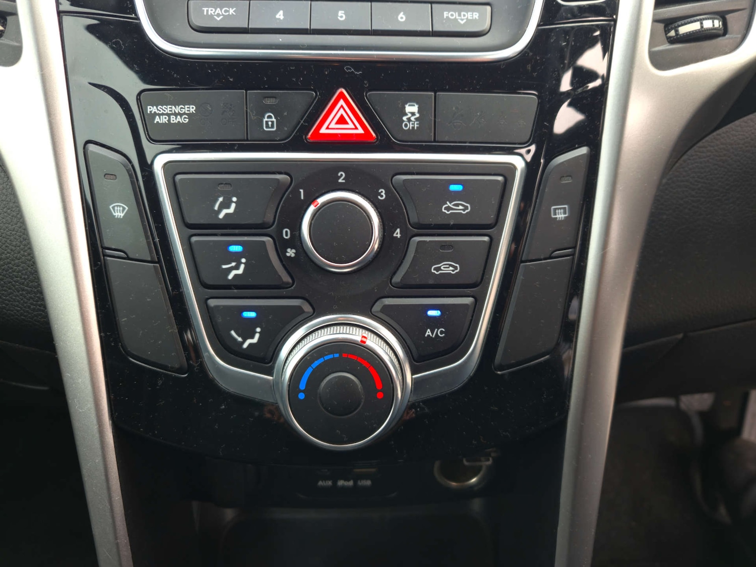 Used Hyundai i30 2015 for sale - 77282418: Photo 22