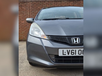 Used Honda Jazz 2011 for sale - 79478918: Photo