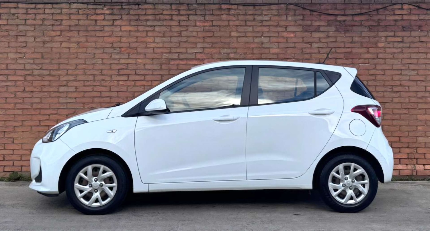 Used Hyundai i10 2017 for sale - 76600618: Photo 8