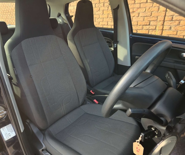 Used Volkswagen up! 2014 for sale - 76020194: Photo 26