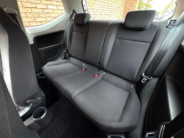 Used Volkswagen up! 2015 for sale - 76278388: Photo 28