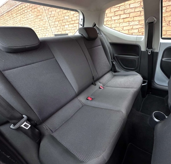 Used Volkswagen up! 2015 for sale - 76278388: Photo 29
