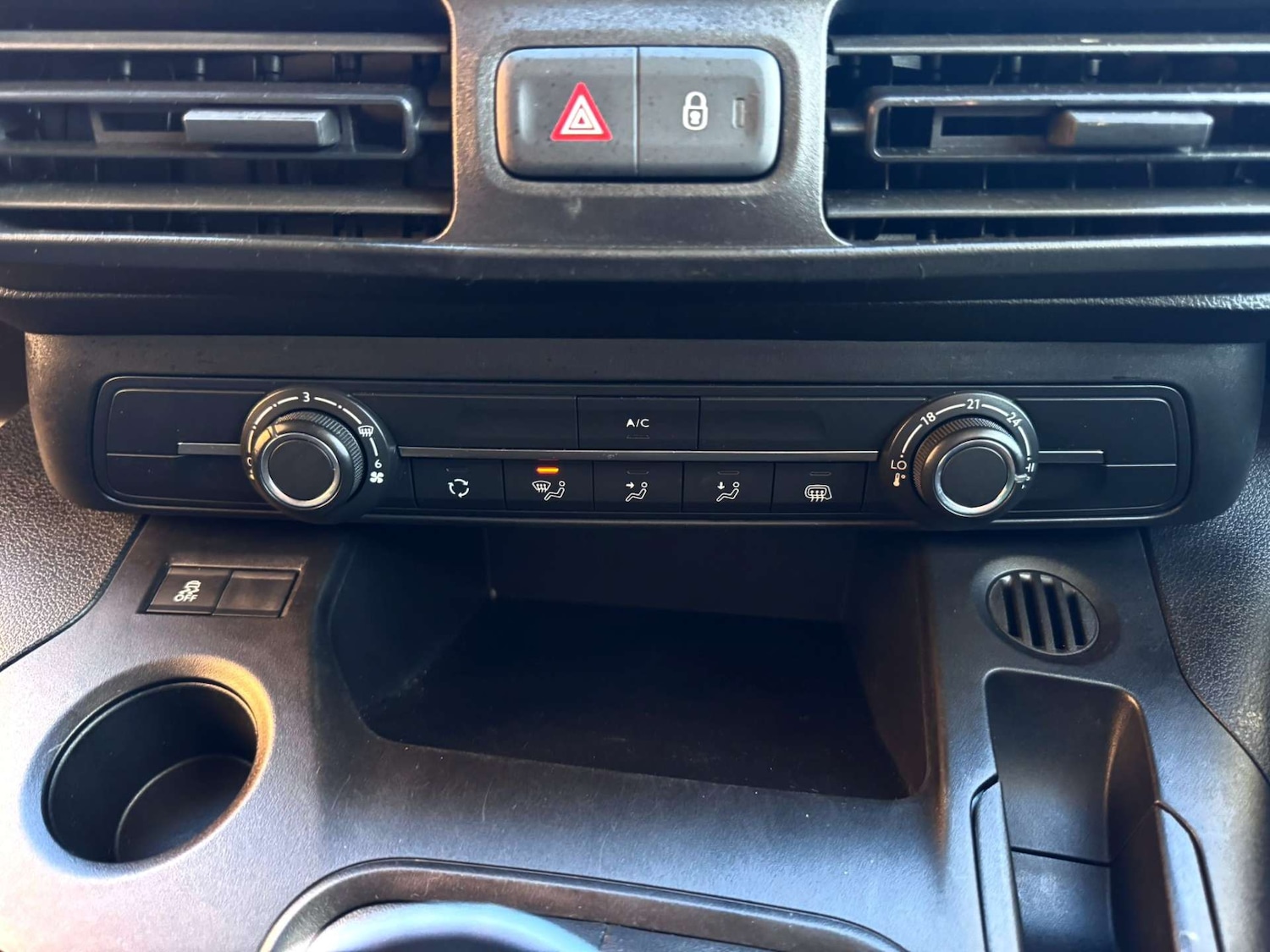 Used Vauxhall Combo 2019 for sale - 76855485: Photo 22