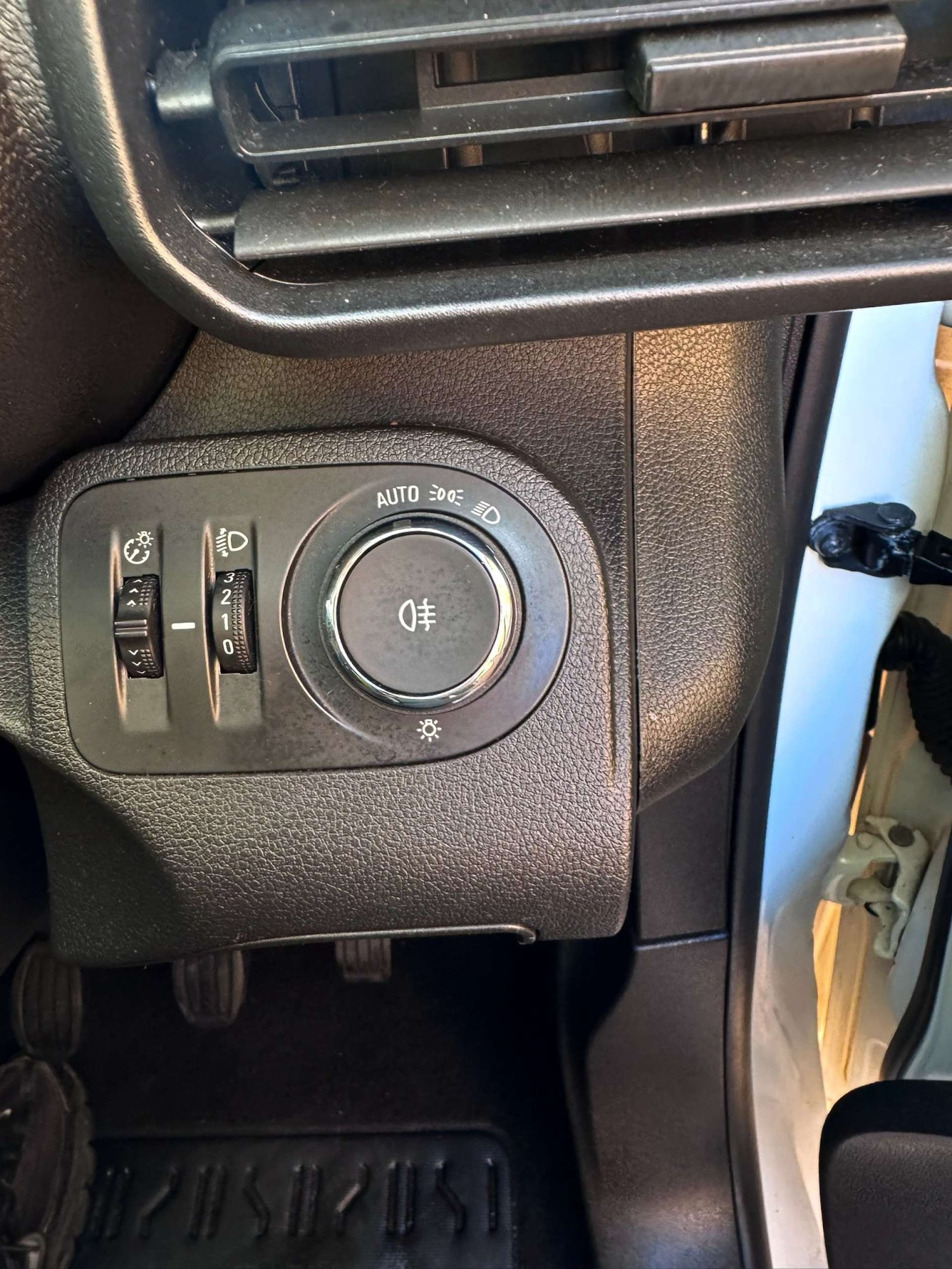 Used Vauxhall Combo 2019 for sale - 76855485: Photo 24