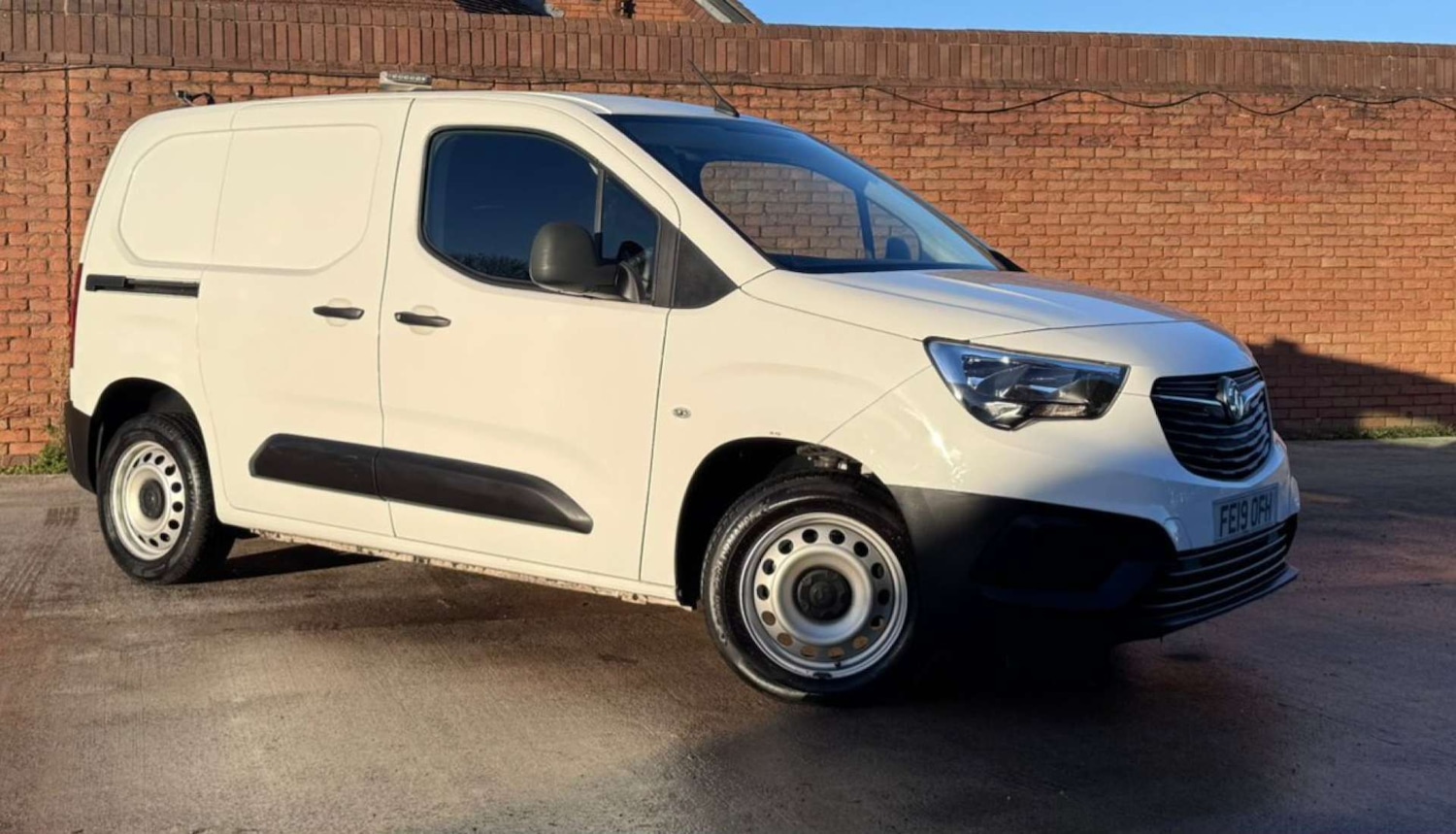 Used Vauxhall Combo 2019 for sale - 76855485: Photo 3