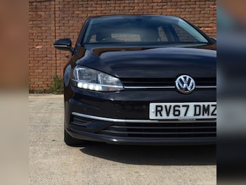 Used Volkswagen Golf 2017 for sale - 79477817: Photo
