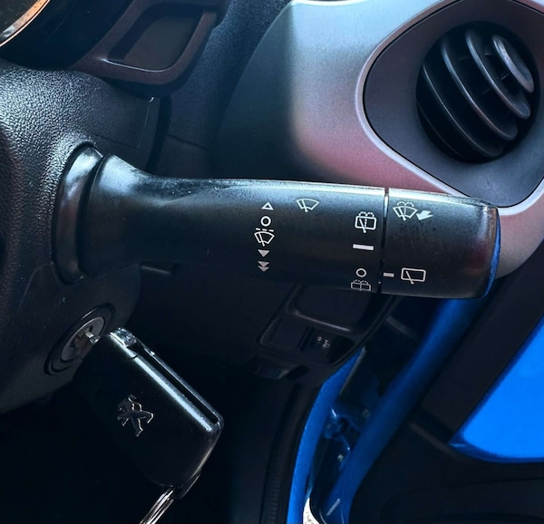 Used Peugeot 108 2016 for sale - 75633140: Photo 30
