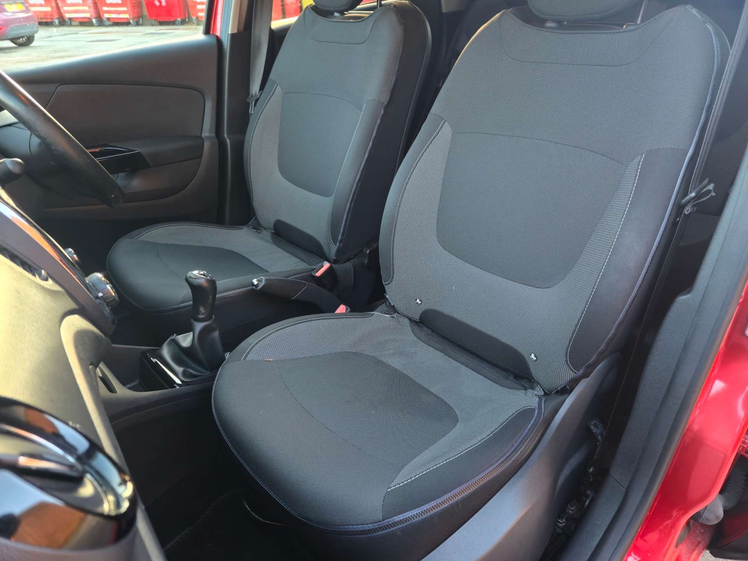 Used Renault Captur 2017 for sale - 77023542: Photo 22