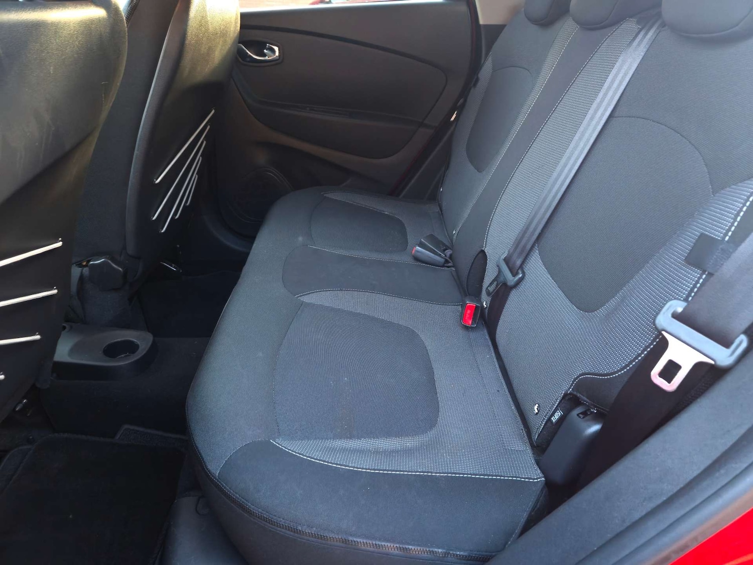 Used Renault Captur 2017 for sale - 77023542: Photo 24