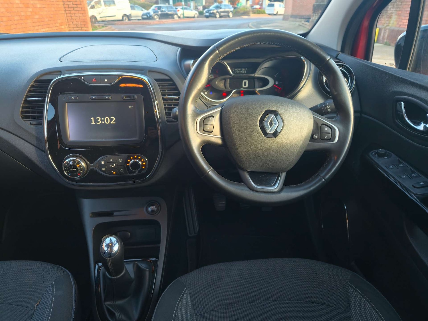 Used Renault Captur 2017 for sale - 77023542: Photo 26