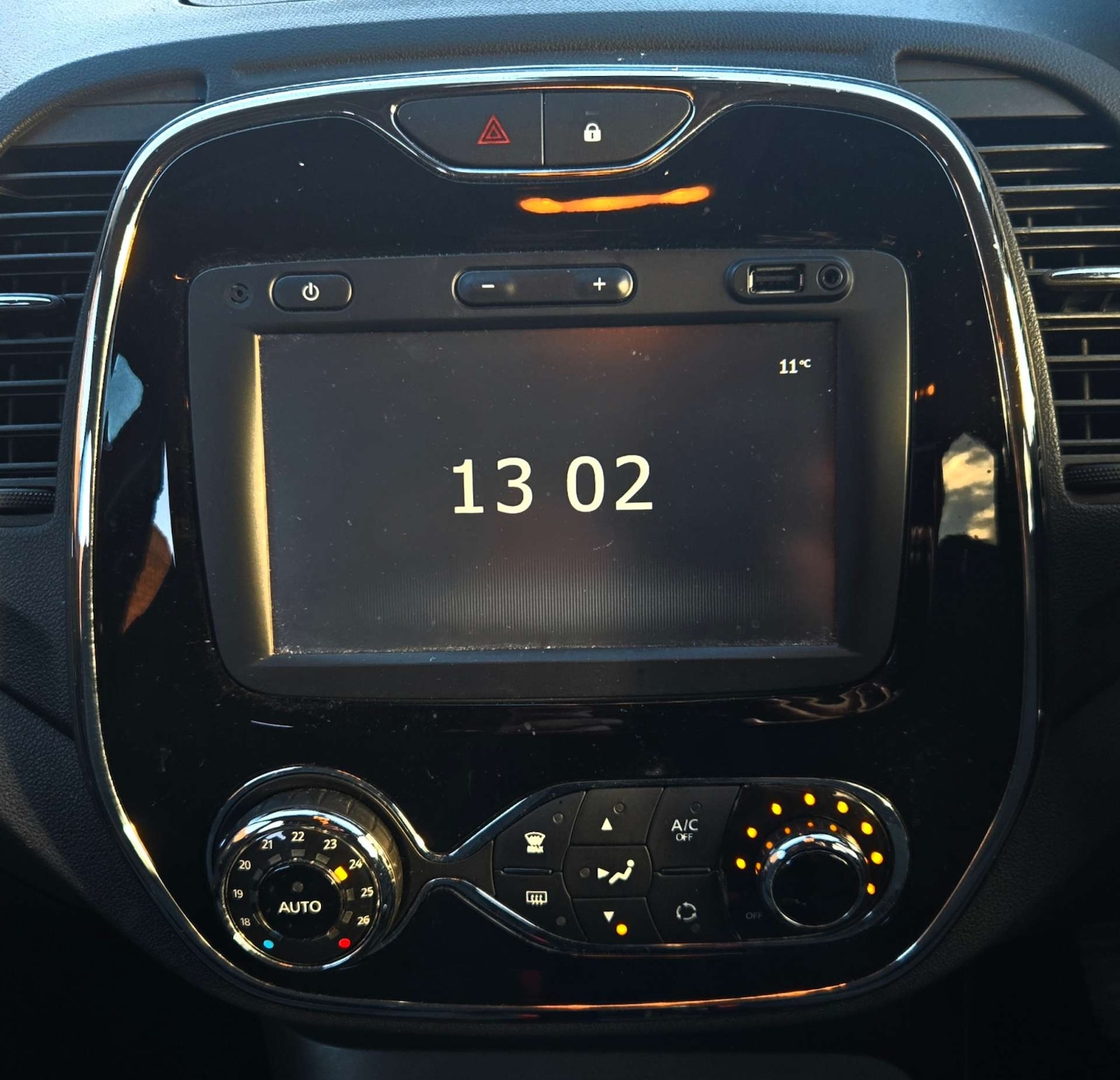 Used Renault Captur 2017 for sale - 77023542: Photo 29