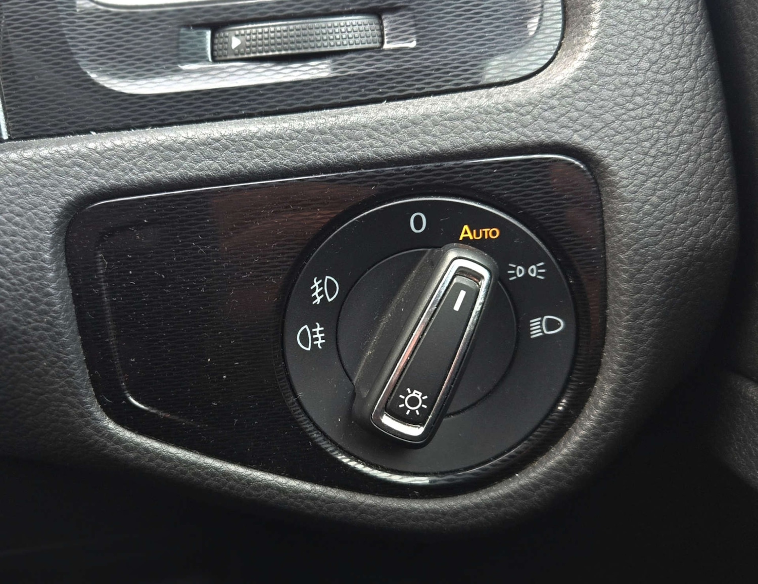 Used Volkswagen Golf 2014 for sale - 77385505: Photo 9