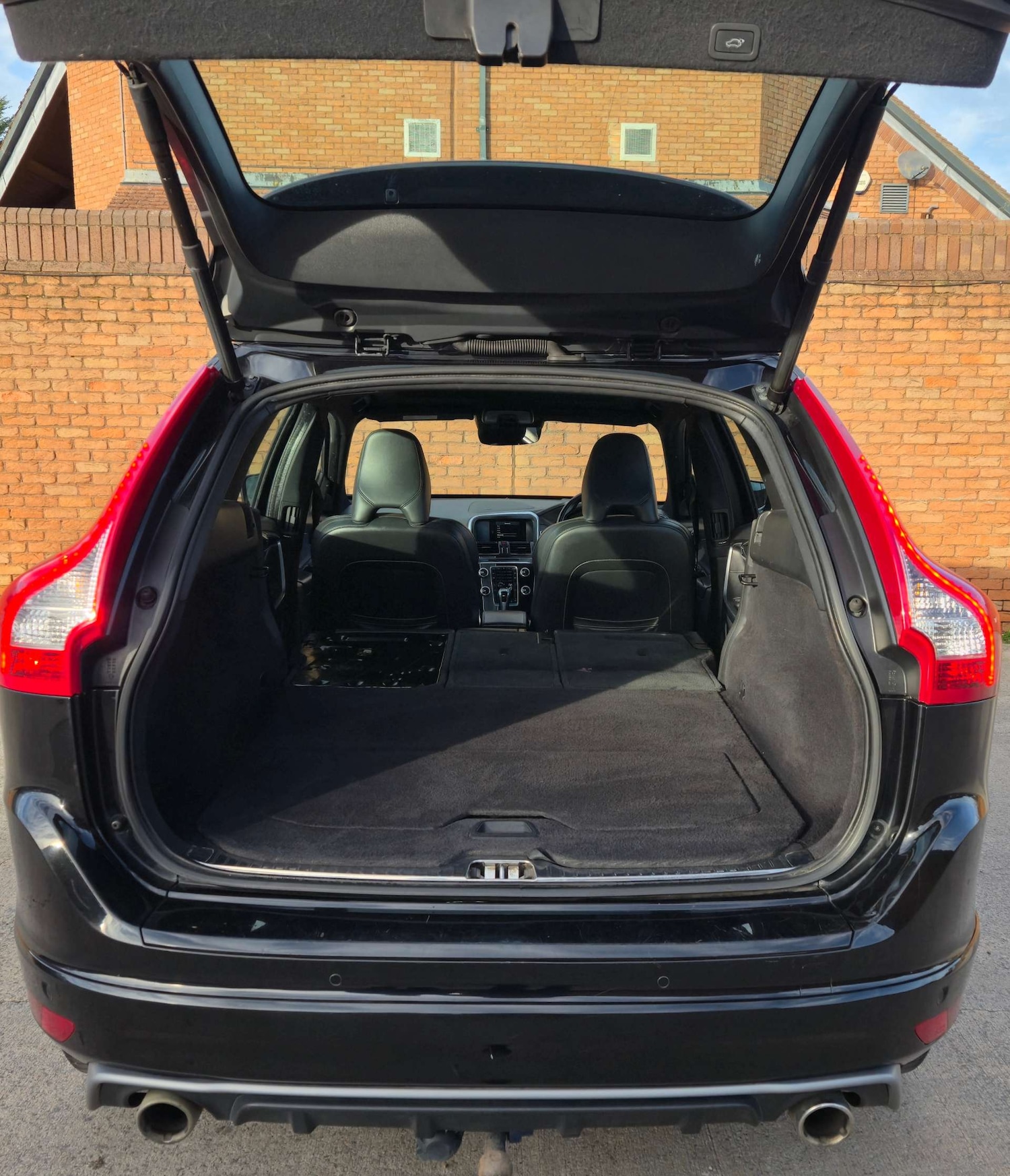 Used Volvo XC60 2015 for sale - 77025189: Photo 18