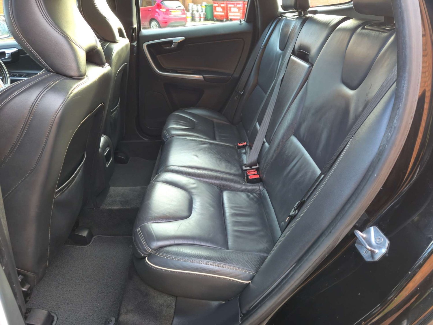 Used Volvo XC60 2015 for sale - 77025189: Photo 27