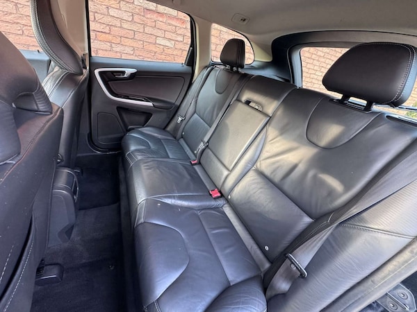 Used Volvo XC60 2012 for sale - 76278369: Photo 27