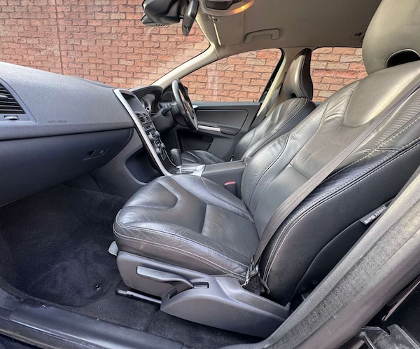 Used Volvo XC60 2012 for sale - 76278369: Photo 28
